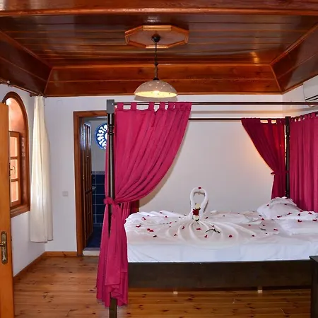 Aquarius Apart-hotel *